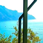 Blue Lagoon Apartment *