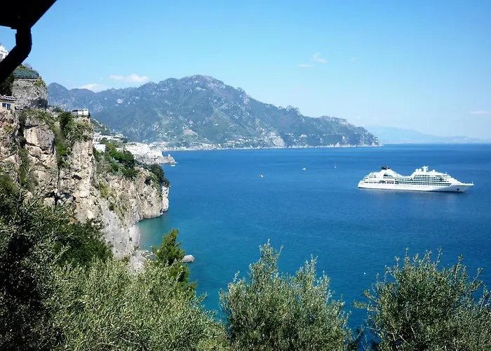 Blue Lagoon אמאלפי